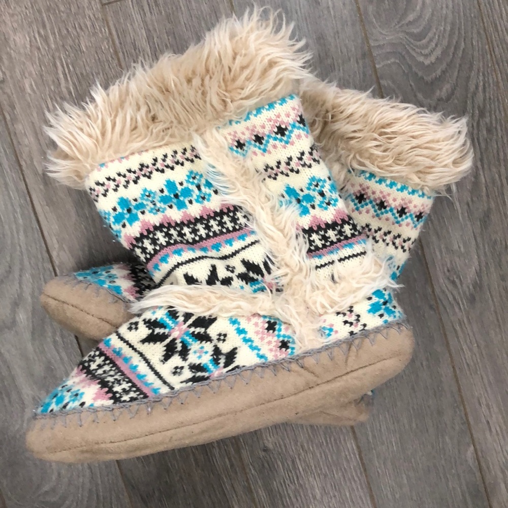 Sweater bootie slippers (indoor) sz 7
